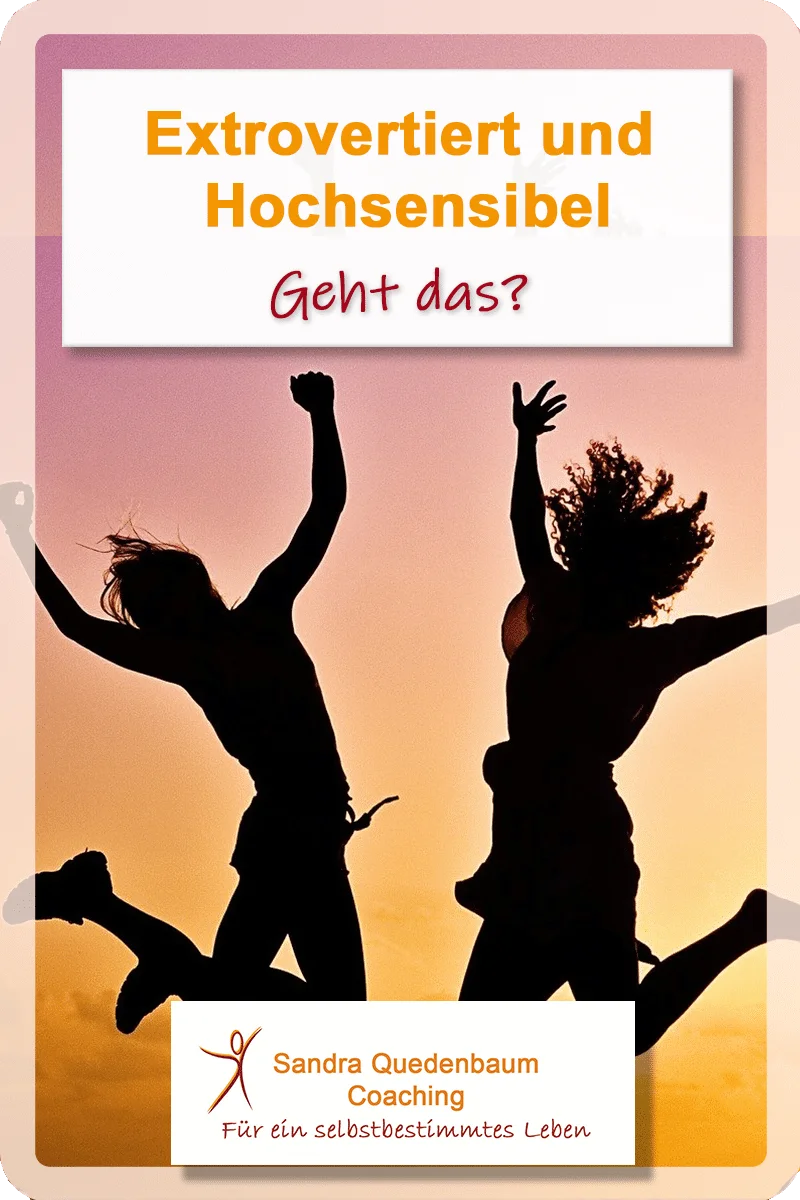 Pinterest-Grafik Extrovertiert und hochsensibel, springende Silhouetten im Sonnenuntergang